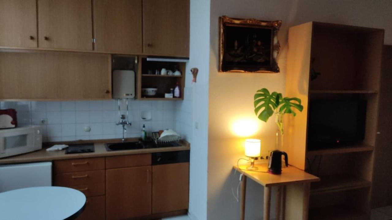 Kleine Unterkunft In Stuttgart-Muenchfeld Apartment Exterior foto