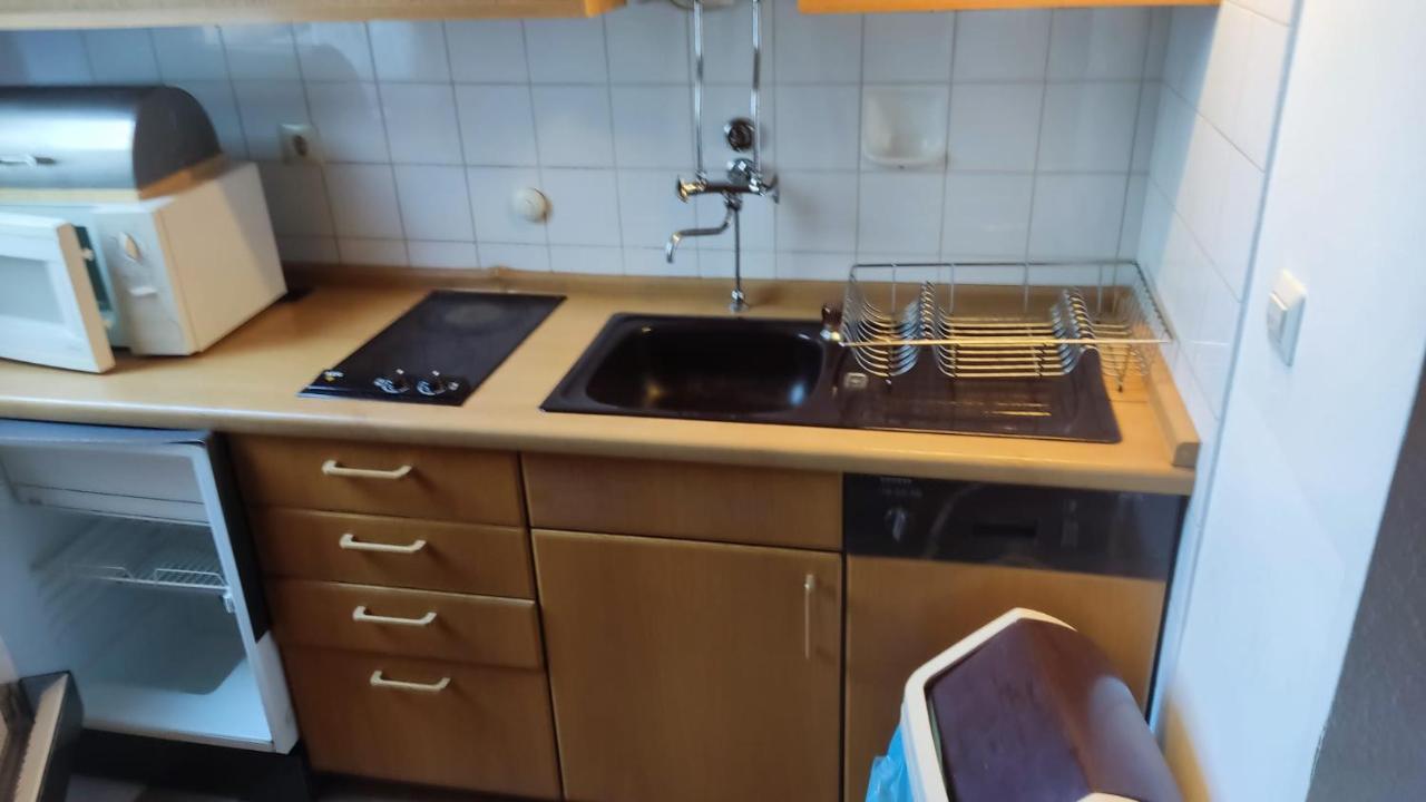 Kleine Unterkunft In Stuttgart-Muenchfeld Apartment Exterior foto